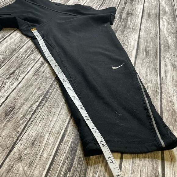 Nike Women's Short Leggings Bermuda Length Dri-Fit M Med Medium Black White - Picture 11 of 11